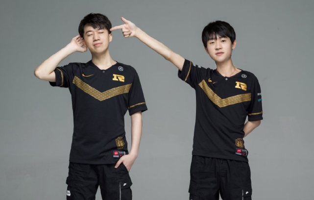 他可以承担 他可以承担